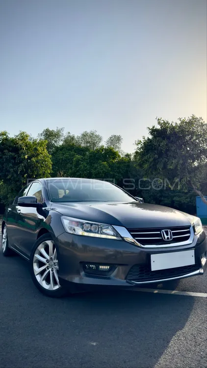 Honda Accord 2016 for Sale in Lahore Image-1