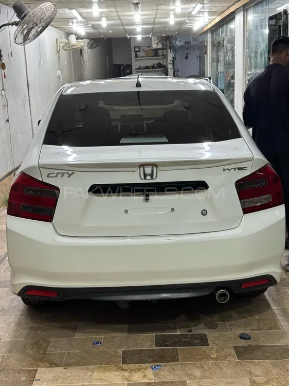 Honda City 2015 for Sale in Hyderabad Image-1