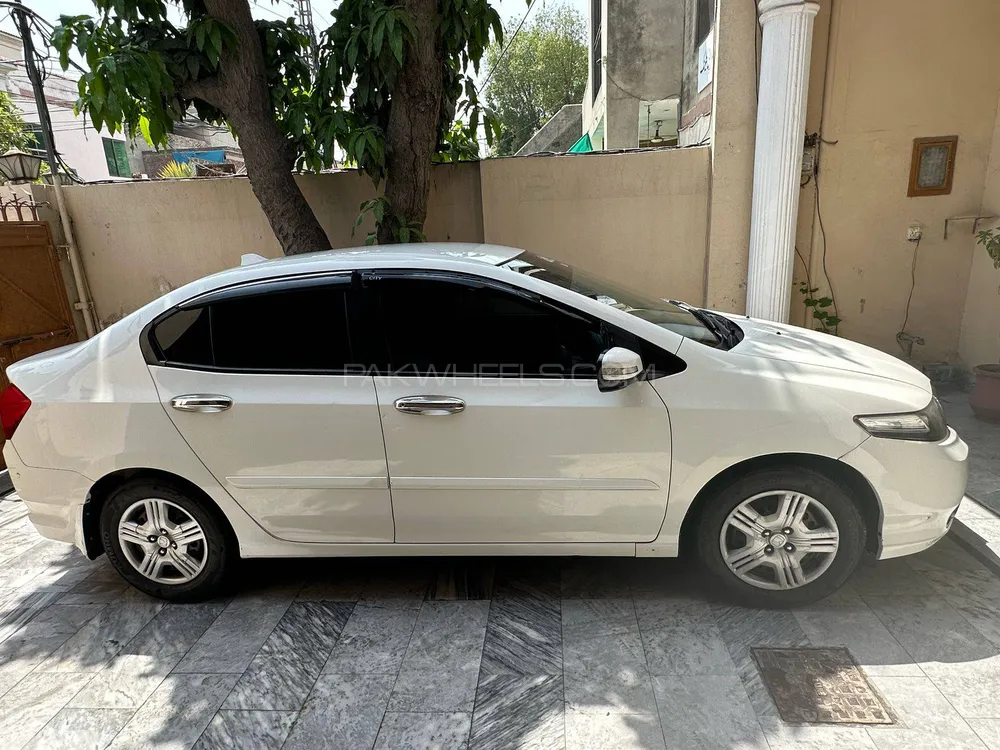 Honda City 2018 for Sale in Lahore Image-1