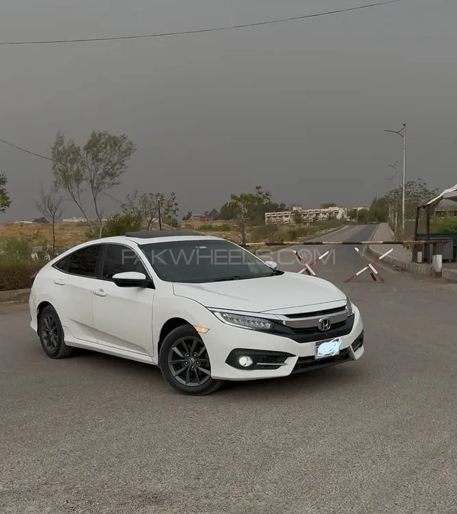 Honda Civic 2021 for Sale in Jamshoro Image-1