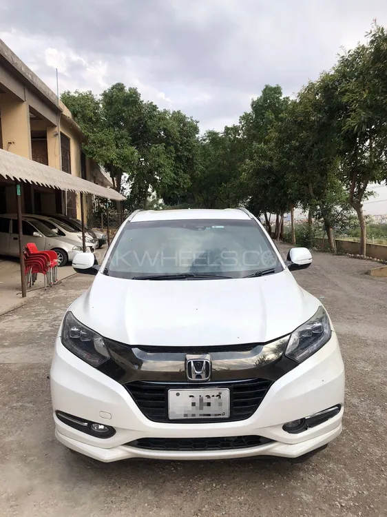 Honda Vezel 2015 for Sale in Islamabad Image-1