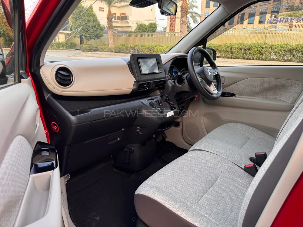 Mitsubishi Ek Wagon 2022 for Sale in Multan Mitsubishi Ek Wagon 2022 for Sale in Multan Image-13