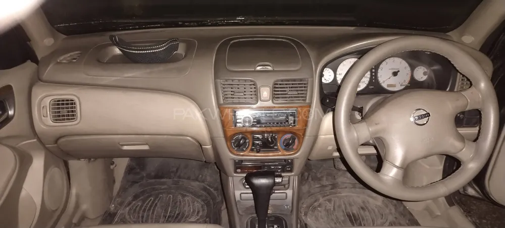 Nissan Sunny 2010 for Sale in Islamabad Image-1