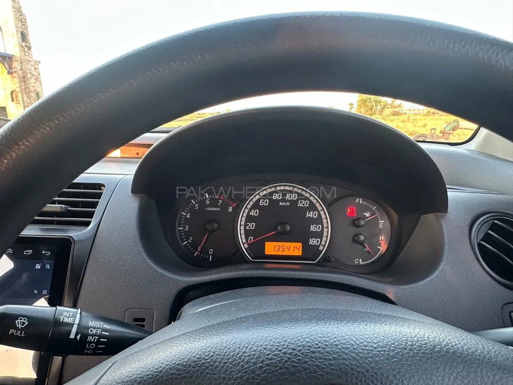 Suzuki Swift 2012 for Sale in Mandi bahauddin Image-1