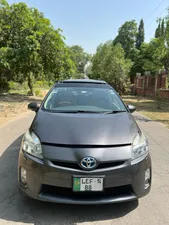 Toyota Prius G Touring Selection 1.8 2011 for Sale