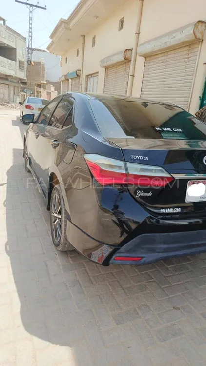 Toyota Corolla 2017 for Sale in Qazi ahmed Image-1