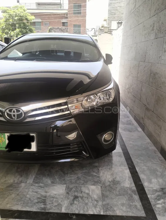 Toyota Corolla 2017 for Sale in Lahore Image-1
