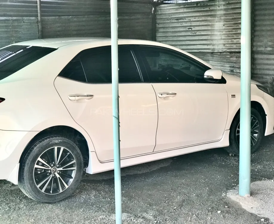 Toyota Corolla 2018 for Sale in Muzaffarabad Image-1