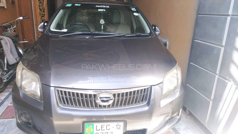 Toyota Corolla Axio 2007 for Sale in Peshawar Image-1