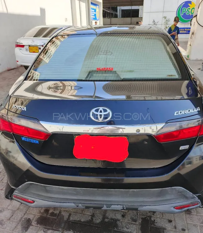 Toyota Corolla 2015 for Sale in Karachi Image-1