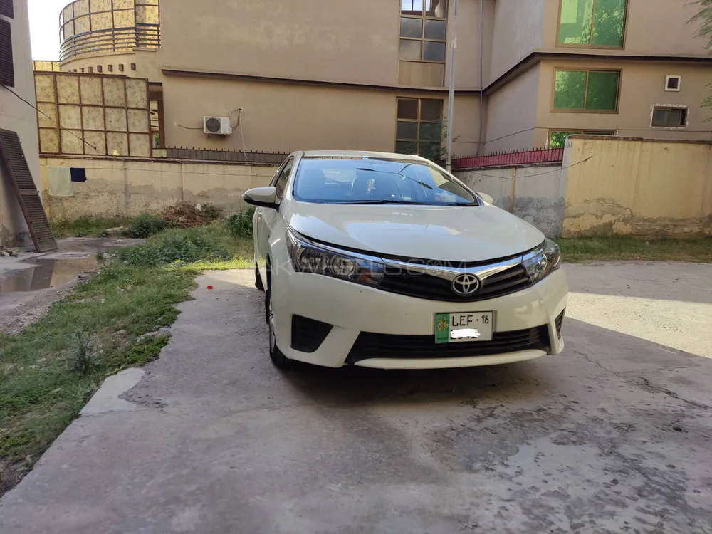 Toyota Corolla 2016 for Sale in Kohat Image-1