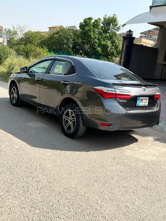 Toyota Corolla 2019 for Sale in Islamabad Image-1