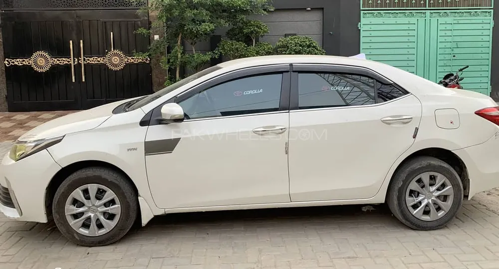 Toyota Corolla 2017 for Sale in Hafizabad Image-1