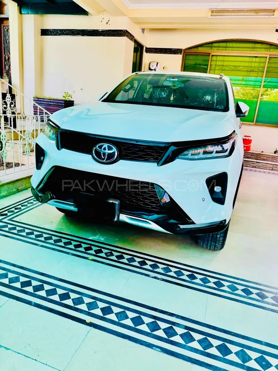 Toyota Fortuner 2022 for Sale in Lahore Image-1