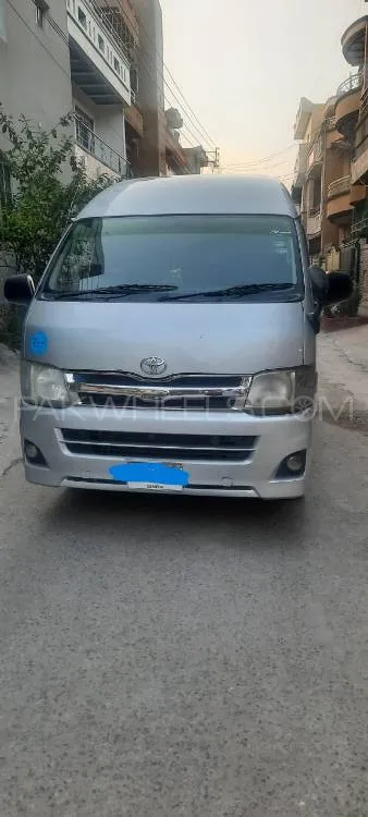 Toyota Hiace 2015 for Sale in Islamabad Image-1