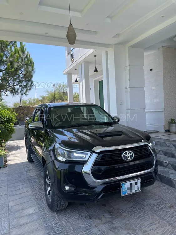 Toyota Hilux 2013 for Sale in Islamabad Image-1