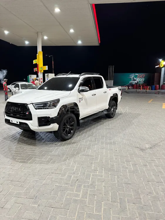 Toyota Hilux 2017 for Sale in Okara Image-1