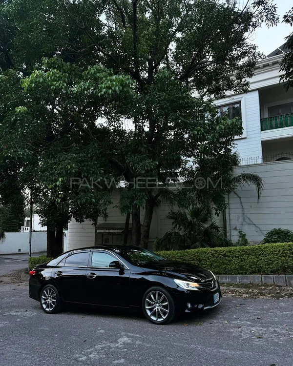 Toyota Mark X 2010 for Sale in Islamabad Image-1