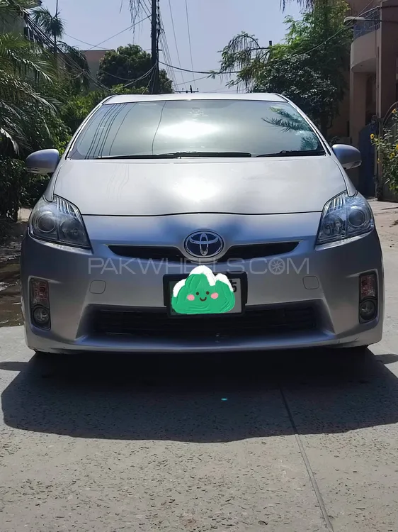 Toyota Prius 2010 for Sale in Lahore Image-1