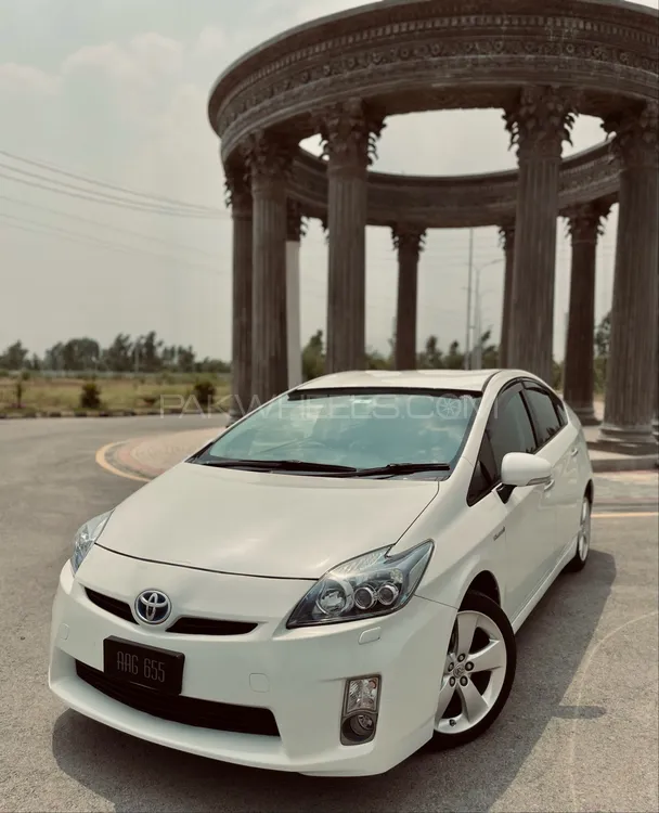 Toyota Prius 2010 for Sale in Peshawar Image-1