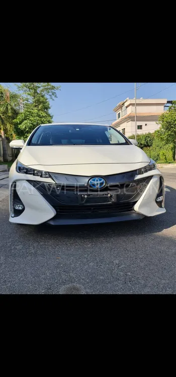 Toyota Prius 2020 for Sale in Peshawar Image-1