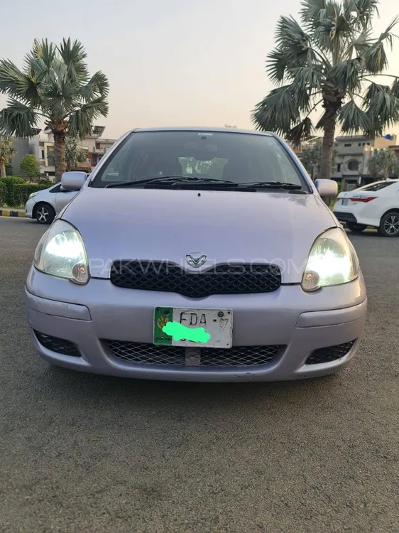 Toyota Vitz 2004 for Sale in Faisalabad Image-1