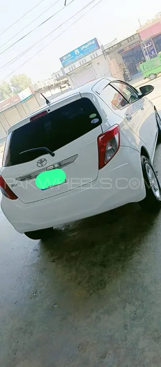 Toyota Vitz 2012 for Sale in Hazro Image-1