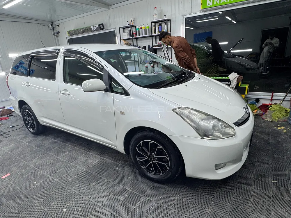 Toyota Wish 2006 for Sale in Wah cantt Image-1