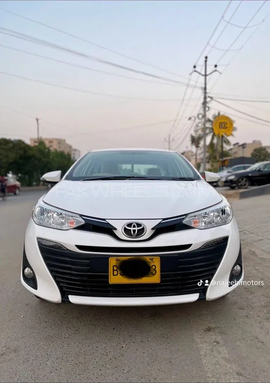 Toyota Yaris Sedan 2020 for Sale in Karachi Image-1