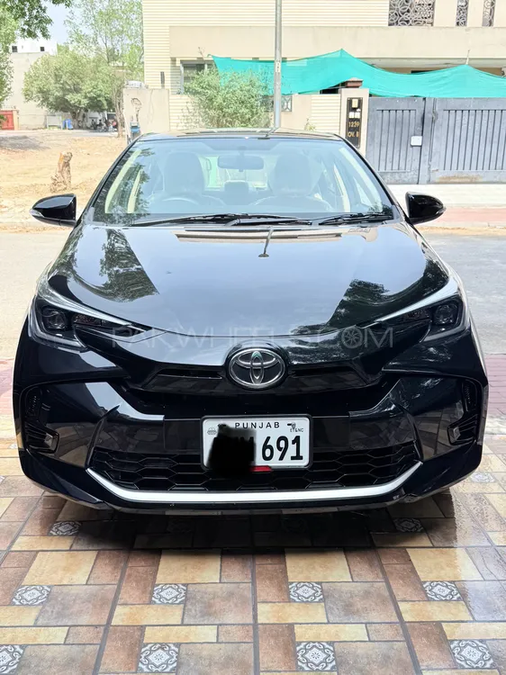 Toyota Yaris Sedan 2025 for Sale in Lahore Image-1