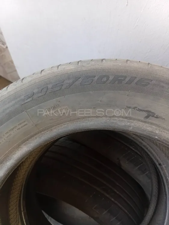 tyre Image-1