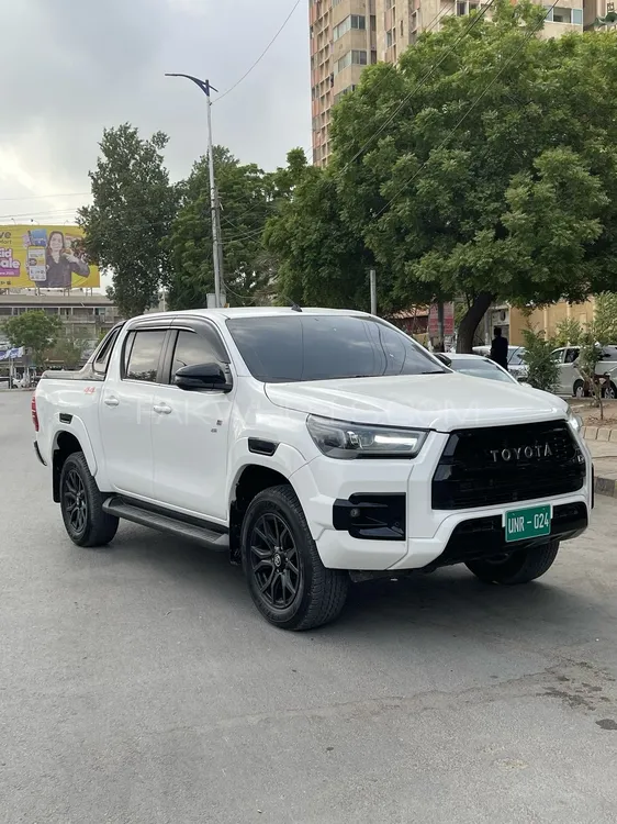 Toyota Hilux 2024 for Sale in Karachi Image-1