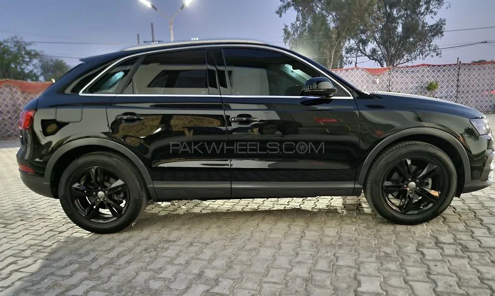 Audi Q3 2017 for Sale in Sialkot Image-1