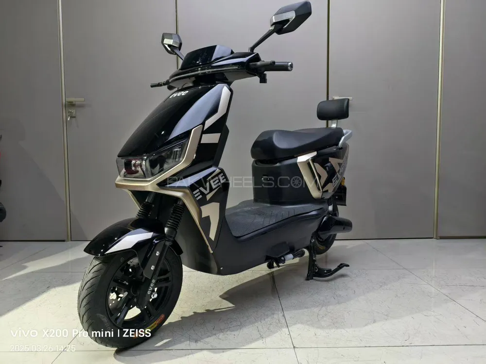 Evee Gen-Z 2025 for Sale Image-1