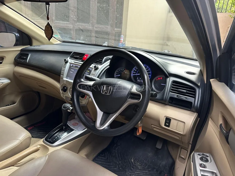 Honda City 2017 for Sale in Lahore Image-1