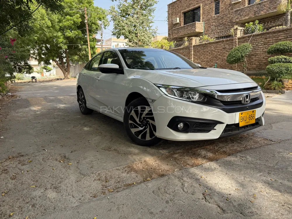 Honda Civic 2017 for Sale in Karachi Image-1