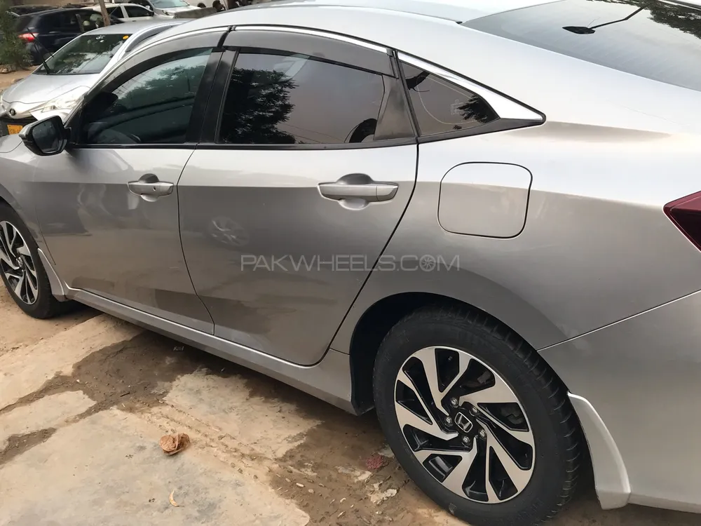 Honda Civic 2018 for Sale in Karachi Image-1