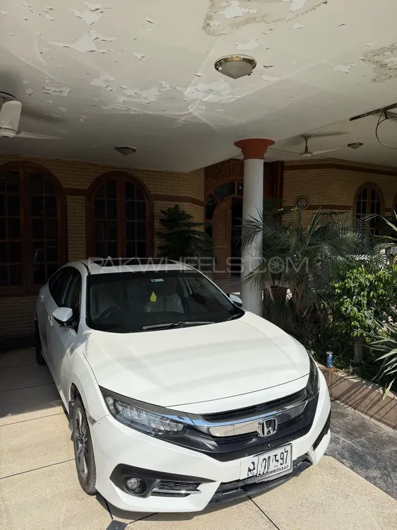 Honda Civic 2020 for Sale in Peshawar Image-1