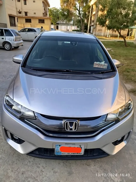 Honda Fit 2015 for Sale in Karachi Image-1