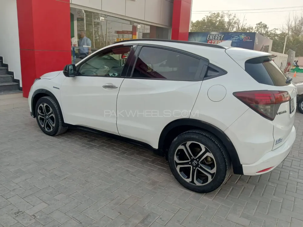ہونڈا ویزِل 2015 for Sale in ساہیوال Image-1