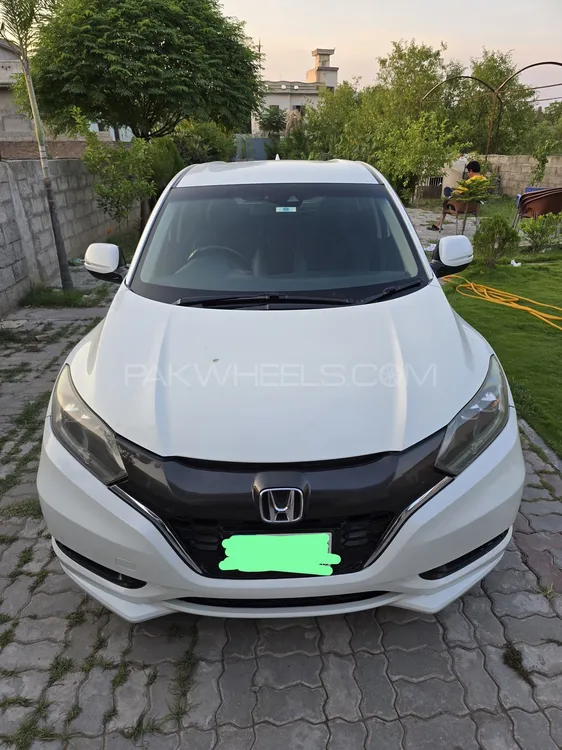 Honda Vezel 2016 for Sale in Sialkot Image-1