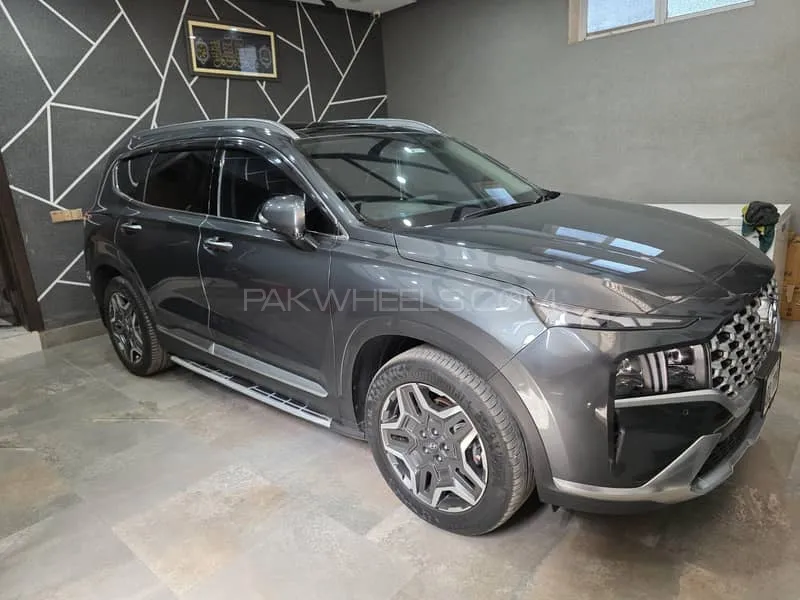 Hyundai Santa Fe 2024 for Sale in Multan Image-1