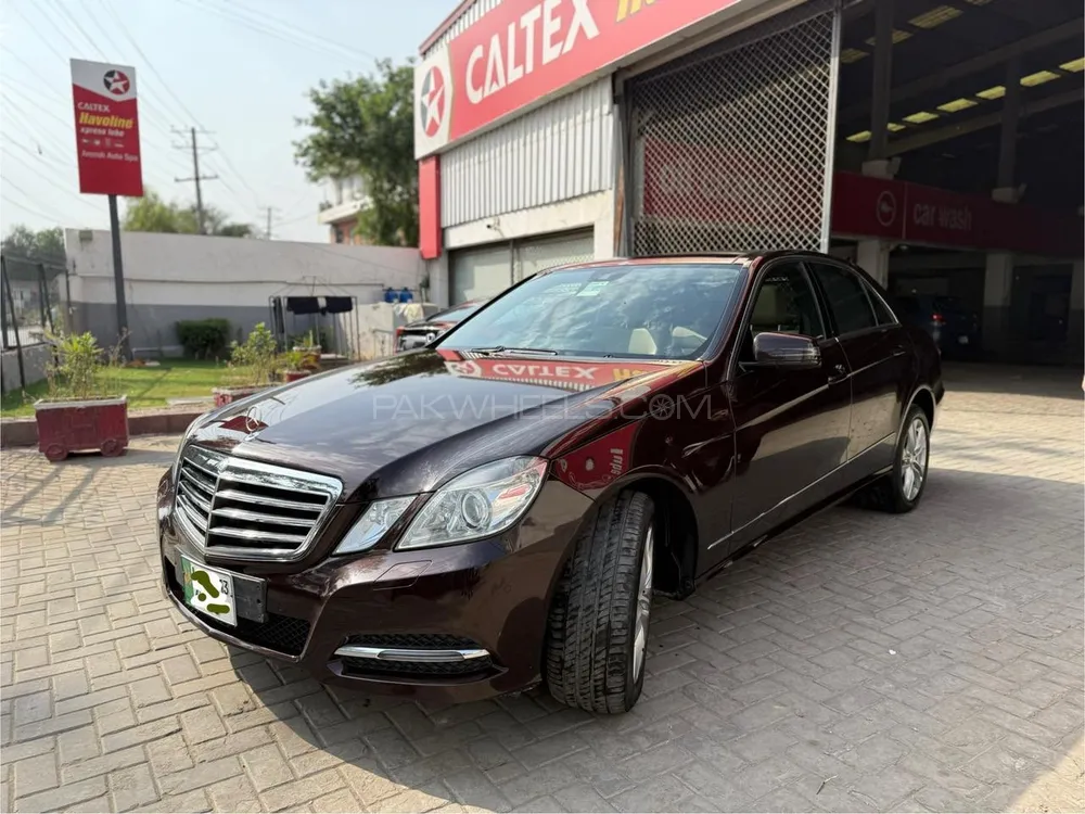 Mercedes Benz E Class 2013 for Sale in Islamabad Image-1