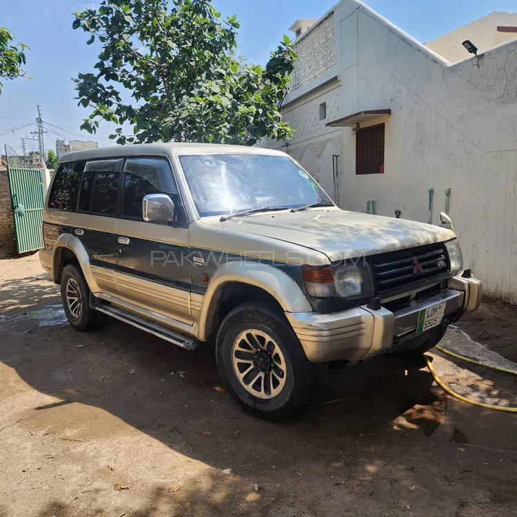 Mitsubishi Pajero 1992 for Sale in Rawalpindi Image-1