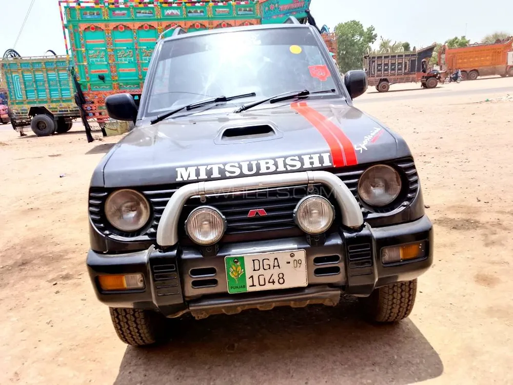 Mitsubishi Pajero Mini 2009 for Sale in D.G.Khan Image-1