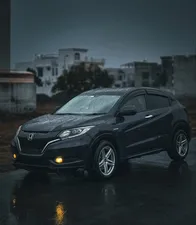 Honda Vezel Hybrid X 2017 for Sale