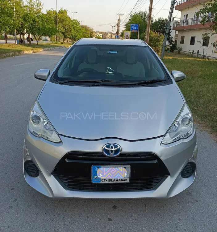 Toyota Aqua 2013 for Sale in Islamabad Image-1