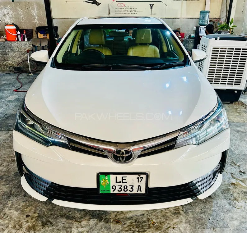 Toyota Corolla 2017 for Sale in Lahore Image-1