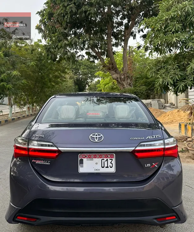 Toyota Corolla 2021 for Sale in Karachi Image-1