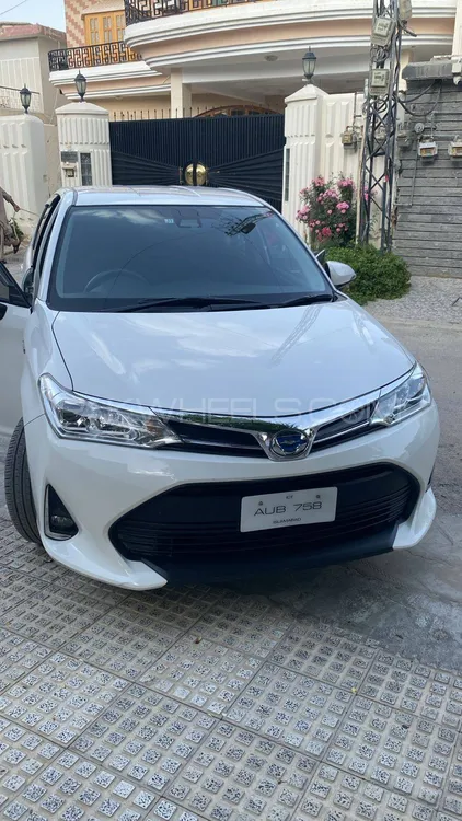 Toyota Corolla Axio 2017 for Sale in Quetta Image-1